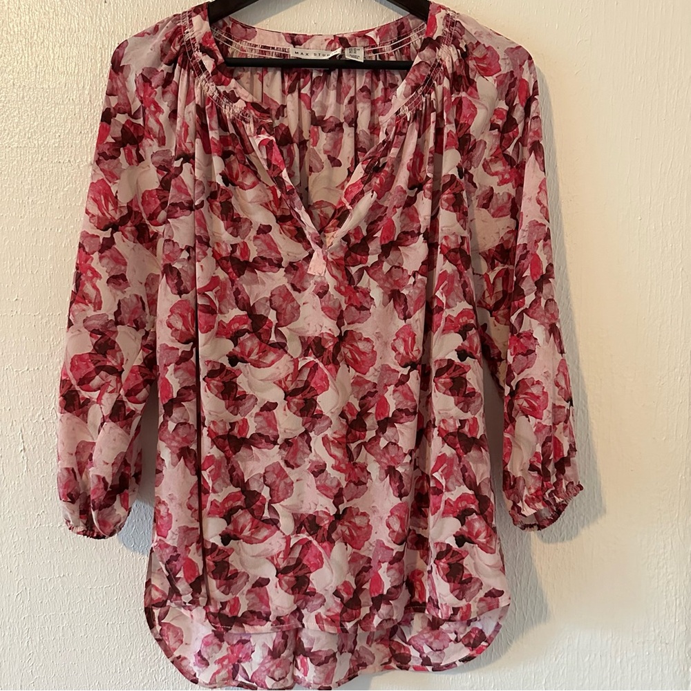 Max Studio 100% silk blouse Pink Floral Size Medium